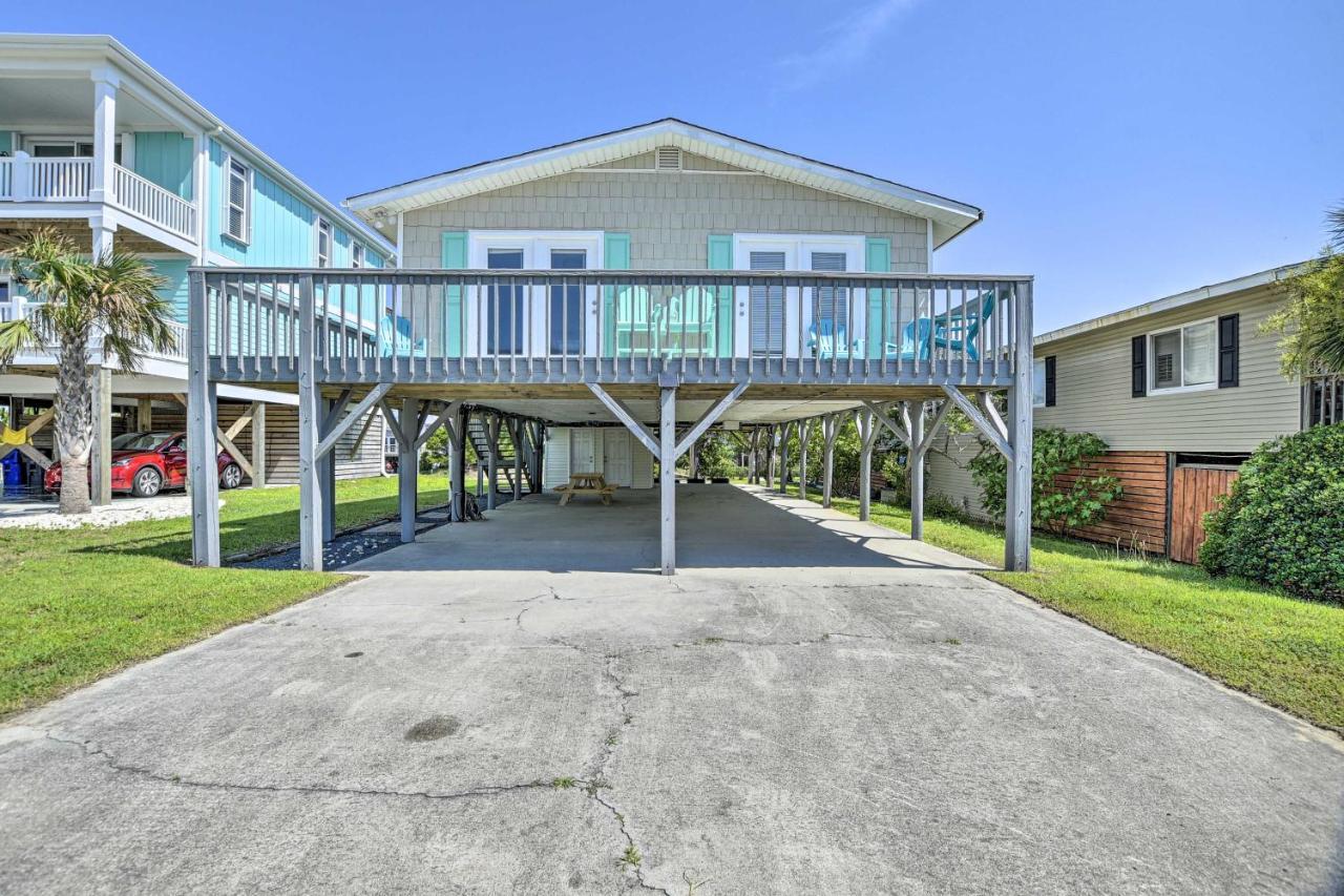 Oak Island Beach Abode With Deck Walk To Shore! Exterior foto
